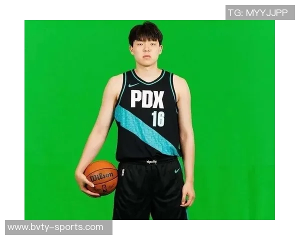 斯普利特谈杨瀚森上场表现称其感受强度提升传球天赋尚待发挥