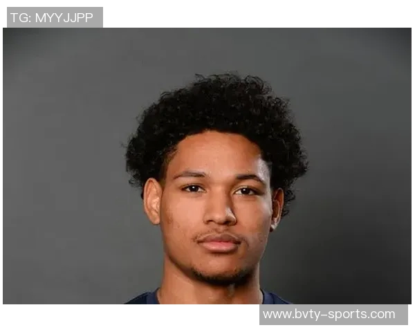 火箭队签下戴申尼克斯和凯莱布麦康奈尔后将其裁掉送往发展联盟