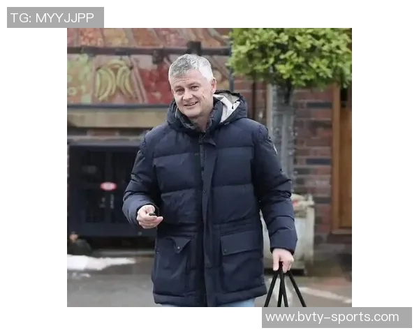 曼联高层今日与索尔斯克亚及卡里克进行重要面谈分析球队未来发展方向 曼联高层今日与索尔斯克亚及卡里克进行重要面谈分析球队未来发展方向